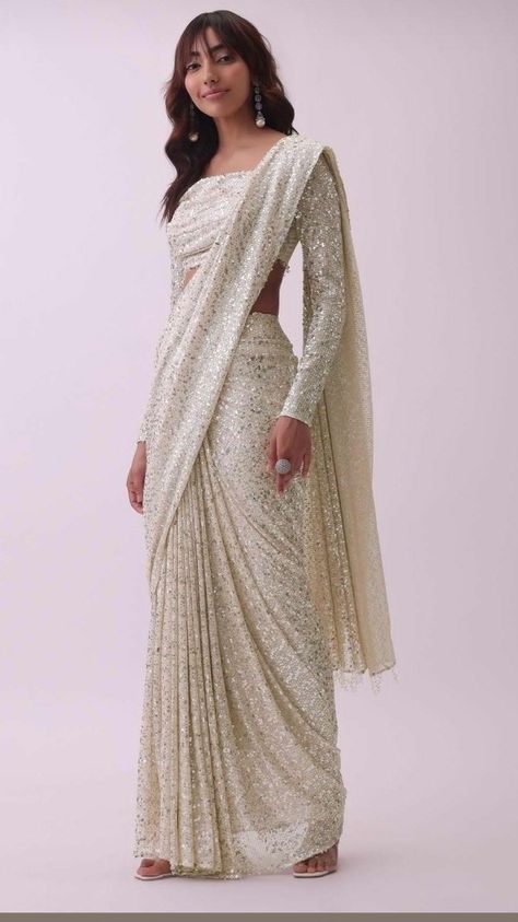 Confirmation Aesthetic, White Sequin Saree, Dresses Punjabi, Blouse Indian Saree, Outfits Traditional, Farewell Saree, Cocktail Saree, Saree Belt, Sequins Saree