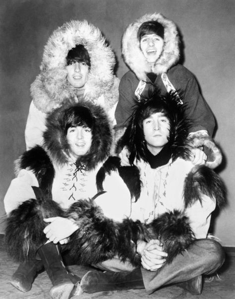 Beatles Dress, Beatles Christmas, Richard Starkey, Beatles Love, Beatles Photos, John Lennon Beatles, Four People, Beatles John, Christmas Shows