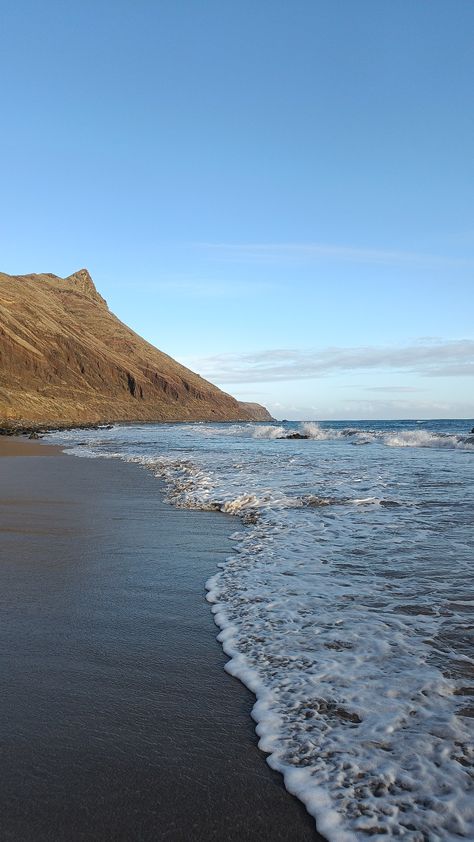 Porto Santo Island, Porto Portugal, Pretty Places, Dream Vacations, Around The Worlds, Portugal, Favorite Places, Travel, Quick Saves