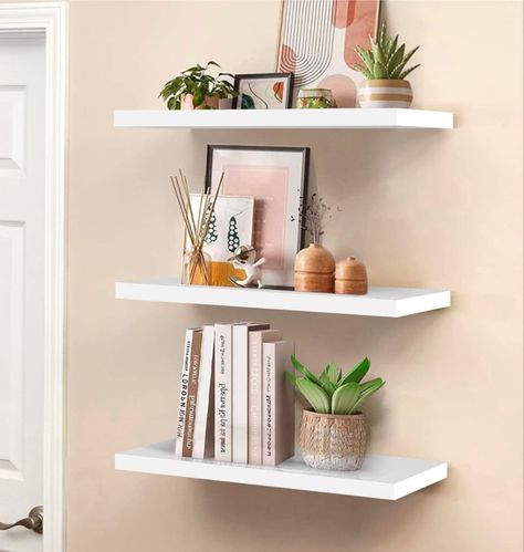 Floating Shelves Teen Girl Bedroom, White Shelves Bedroom, Floating Shelves Book, Room Wall Shelves, Floating Shelves White, Wall Shelves For Bathroom, Book Shelf Ideas, Womens Home Office, Floating Shelves Books