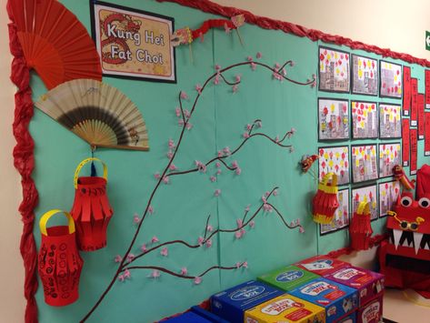 Chinese display bulletin board                                                                                                                                                                                 More Japan Learning Activities, Cultural Trips, Decoration Ideas For School, Chinese New Year Crafts For Kids, Chinese New Year Activities, Chinese Theme, Chinese Crafts, Spring Classroom, Chinese New Year Crafts