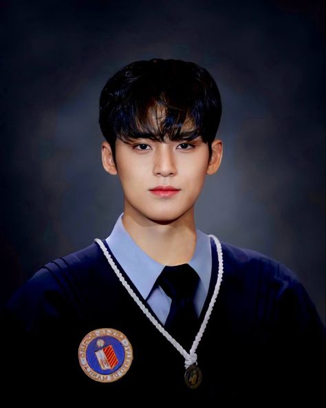 Svt Graduate Edit, Mingyu Graduation Pic, Mingyu Graduation Edit, Seventeen Graduation Photo Edit, Kpop Graduation Photo Edit, Mingyu Id Photo 2x2, Jungkook Graduation Picture Edit, Nct Graduation Pic Edit, Seventeen Graduation Pic