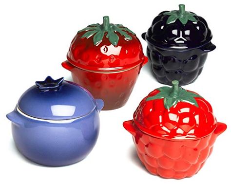 Berry Casserole, Le Crueset, Strawberry Kitchen, Le Creuset Cookware, Casserole Set, Le Creuset Stoneware, Future Kitchen, Cute Kitchen, Beautiful Dishes