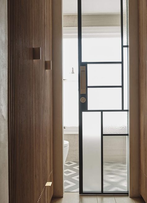 Bathroom Privacy Screen Toilets, Toilet Divider Ideas, Hide Toilet In Bathroom, Bathroom Toilet Wall Divider, Hiding Toilet In Bathroom, Seperate Toilet And Bathroom, Toilet Enclosure Ideas, Pony Wall Between Shower And Toilet, Concealed Bathroom Door