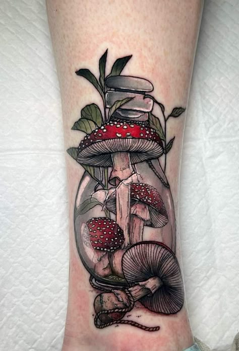 Tattoos Arabic, Mushroom Tattoo Ideas, Tattoos Viking, Tattoos Polynesian, Chinese Tattoos, Arabic Tattoos, Witchcraft Tattoos, Tattoo Machine Tattoo, Mushroom Tattoo