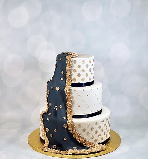 Dupatta wedding cake  by soods - http://cakesdecor.com/cakes/326623-dupatta-wedding-cake Mehandi Cake, Henna Cake Designs, Bollywood Cake, Dupatta Ideas, Henna Cake, Indian Cake, Designer Cakes, Instagram Cake, Wedding Dress Cake