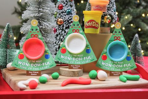 Playdoh Christmas Tree Gift Printable Christmas Gift for - Etsy Pre K Christmas Party Favors, Xmas Goodie Bags For Kids, Christmas Preschool Gifts For Kids, Kid Friend Gifts For Christmas, Playdoh Class Christmas Gift, Playdoh Christmas Tree, Toddler Christmas Class Gifts, Christmas Playdoh Ideas, Toddler Classroom Christmas Gift Ideas