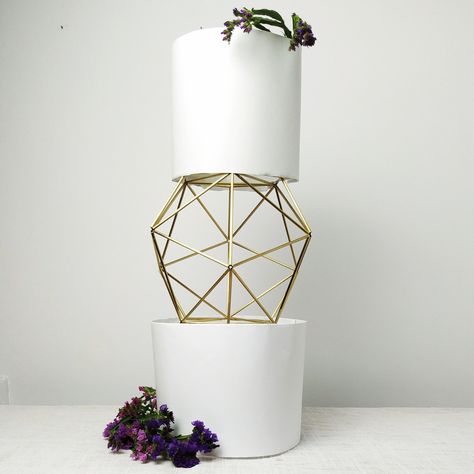 Cake Spacer, Gold And White Cake, Birthday Cake Stand, Anti Gravity Cake, Square Cake Stand, Metallic Cake, Acrylic Cake Stands, Geometric Cake, Wedding Cake Pearls