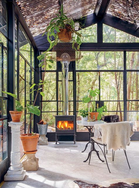 Hermitage Valley Conservatory: The Greenhouse at Fazenda | VISI Greenhouse Dining Room, Contemporary Greenhouses, Conservatory Interior, Conservatory Decor, Conservatory Kitchen, Glass Conservatory, Conservatory Greenhouse, House Redesign, Greenhouse Interiors