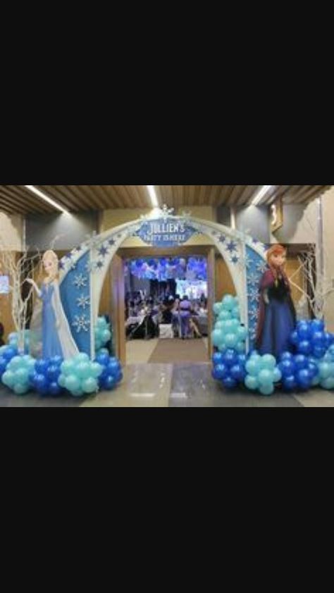 Balloon Entrance, 40 Balloons, Disney Frozen Birthday Party, 18th Birthday Decorations, Frozen Birthday Invitations, Disney Frozen Birthday, Frozen Birthday Cake, Frozen Fever, Frozen Theme