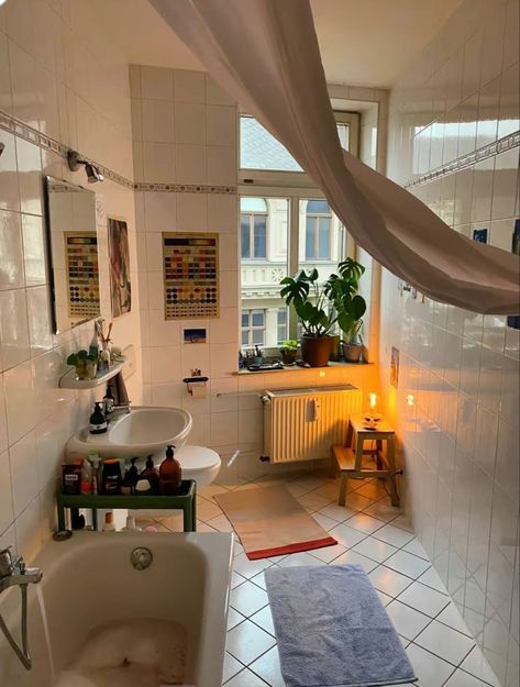 Retro Nyc Apartment, European Bathroom Aesthetic, East Village Apartment Aesthetic, Clean Maximalist Decor, Bathroom Eclectic Decor, Apartment Transformation Before After, Dreamy Studio Apartment, Cute Bathroom Inspo Aesthetic, 20 Something Apartment