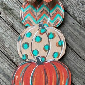 Reversible Door Hanger, Winter Door Hanger, Snowman Door Hanger, Pumpkin Decorating Contest, Dollar Tree Pumpkins, Snowman Door, Fall Door Hanger, Fall And Christmas, Pumpkin Door Hanger