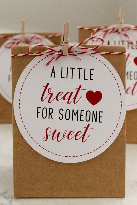 Treat For Someone Sweet Printable, Desserts To Sell, Faking It, Teacher Valentine Gifts, Valentines Gift Tags, Valentine Gifts For Kids, Free Printable Gifts, Free Printable Gift Tags, Printable Valentine