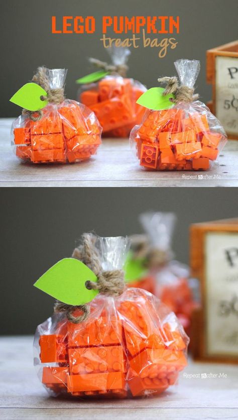 Lego Pumpkin treat bags - a great Halloween favour idea, especially for those kids with food allergies! Halloween Legos, Pumpkin Treat Bags, Halloween Candy Alternatives, Lego Pumpkin, Halloween Classroom Treats, Best Halloween Candy, Lego Learning, Halloween Treats To Make, Lego Logo