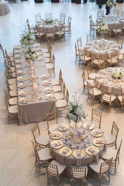 Tables At Wedding, Reception Table Layout, Wedding Reception Tables Layout, Round Table Settings, White Weddings Reception, Wedding Reception Seating, Diy Wedding Reception, Wedding Backyard, Seating Ideas