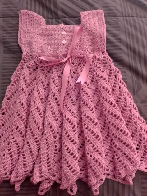 Very creative and impressive crochet pattern Crochet Baby Girl Frocks outstanding design 2022 Free Skirt Pattern, Crochet Skirt Pattern, Crochet Baby Dress Pattern, Baby Frock Pattern, Simple Frocks, Frock Patterns, Skirt Tutorial, Step By Step Crochet