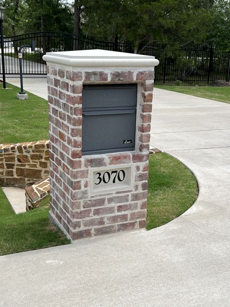 Brick Mailbox With Package Drop, Package Mailbox Ideas, Brick Mailbox Ideas Curb Appeal, Mailbox Ideas Brick, Brick Mailbox Ideas, Stone Mailbox Ideas, Brick Mailbox Designs, Package Mailbox, Stone Mailbox