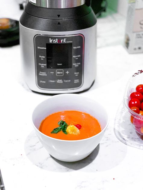 Ace Blender Recipes, Blender Tomato Soup, Chicken Pho Soup, Coconut Curry Chicken Soup, Pumpkin And Ginger Soup, Thai Coconut Curry Chicken, Blender Soup, Tomato Gazpacho, Tomato Soup Homemade