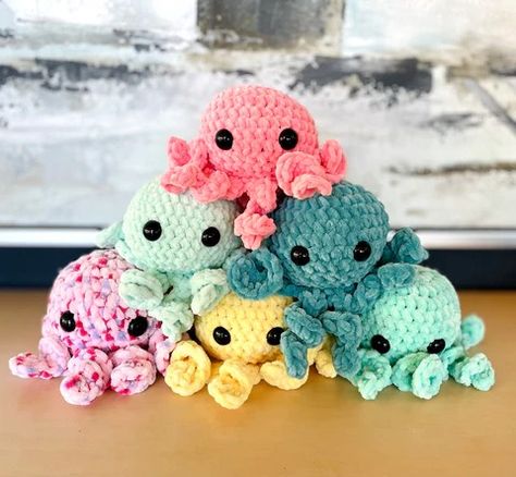 No-Sew Octopus Crochet Pattern - Super Fast Make! – yarnybox Sew Octopus, Octopus Crochet Pattern Free, Chenille Crochet, Sell Crochet, Invisible Decrease, Crochet Hdc, Octopus Crochet, Octopus Crochet Pattern, Felt Eyes