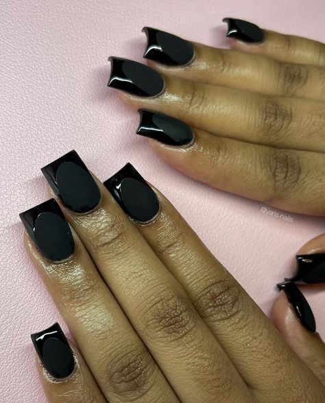 Plain Black Nails, Short Black Nails, Baddie Nails, Short Acrylic, Short Acrylic Nails Designs, Short Acrylic Nails, Fall Nails, Nails Designs, Plain Black