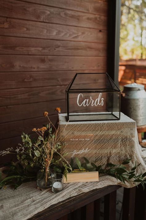 Card Table Ideas For Wedding, Boho Gift Table Ideas, Picture Tables At Weddings, Fall Wedding Entry Table, Presents Table Wedding, Gifts And Card Table Wedding, Card Station Wedding, Wedding Gift Station, Card Holder Wedding Ideas