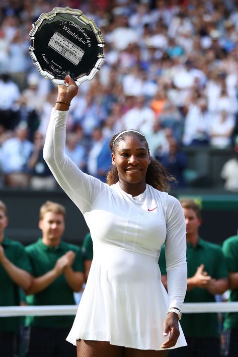 Tennis champion Serena Williams speaks on what she feels is a discriminatory practice of targeting her for excessive, random drug testing. Serena Williams Wimbledon, Tennis Whites, Lala Anthony, Tennis Champion, Professional Tennis Players, Winnie Harlow, Celebrity Pics, Serena Williams, Naomi Campbell