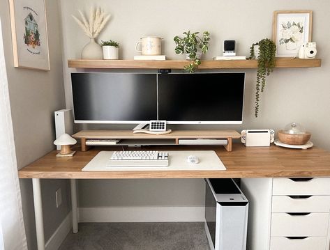 Work Office Decor, Cozy Home Office, Desk Inspiration, Office Guest Room, Office Room Decor, Workspace Inspiration, Home Office Setup, Home Office Space, Office Room