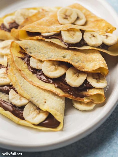 Crepes With Nutella, Crepe Recipe Filling Nutella, Chocolate Banana Crepes, Crepes With Nutella And Banana, Pancakes Chocolate, Banana Nutella Pancakes, Banana Nutella Crepes, Crepes Nutella, Nutella Pancakes