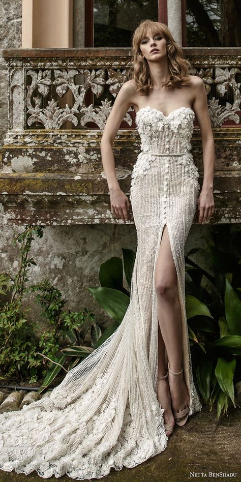 Elegant Sheath Wedding Dress, High Fashion Wedding Dress, Kimono Lingerie, Unusual Wedding Dresses, Couture Wedding Dress, Embellished Wedding Dress, Wedding Inspirasi, Skirt Elegant, Bride Fashion