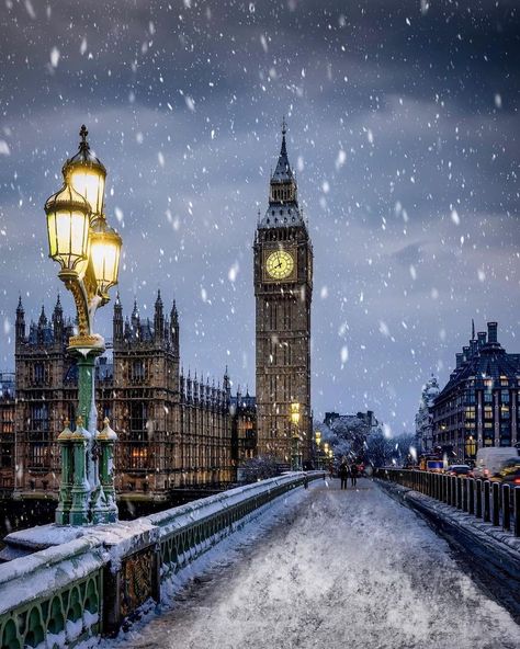 Winter London, London Wallpaper, British Lifestyle, London Vibes, London Taxi, Cool Pictures For Wallpaper, Christmas Wallpaper Backgrounds, London Aesthetic, London Pictures