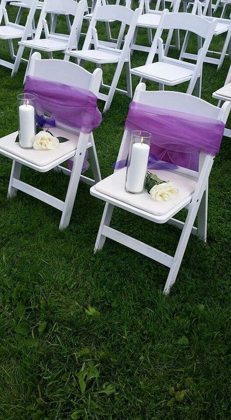 Empty seat Empty Seat For Loved One Wedding, Empty Chair Memorial At Wedding, Memorial Seat At Wedding, Memorial Chair At Wedding, Wedding Memorial Chair, Memory Chair, Wedding Guest Etiquette, Jade Wedding, Wedding Backdrop Design