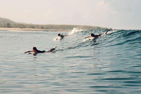 Surf Magazine, Surf Travel, Surf Aesthetic, Female Surfers, Ocean Girl, Surf Vibes, Surf Lesson, Surf Life, Pamplona