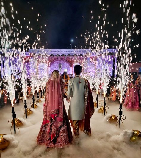 Bridal Groom Entry Ideas Indian, Indian Wedding Couple Entry Ideas, Entry Of Bride And Groom Indian, Groom And Bride Entry Ideas, Bride Entering Ideas, Bride Groom Entry Ideas Indian Reception, Walima Entry Ideas, Varmala Stage Decor Outdoor, Bride Groom Entry Ideas Indian