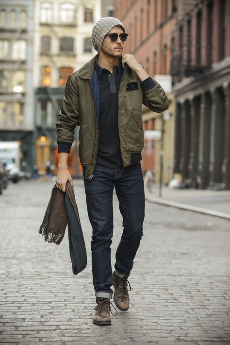 Fall staples for men | Men's Fashion | Menswear | Men's Casual Outfit for Fall | Moda Masculina | Shop at designerclothingfans.com Weekend Mode, Mens Fashion Casual Winter, Mens Fashion Business, Formal Mens Fashion, Mens Fashion Smart, Mens Fashion Rugged, Mens Fashion Photography, Hipster Mens Fashion, Outfit Jeans