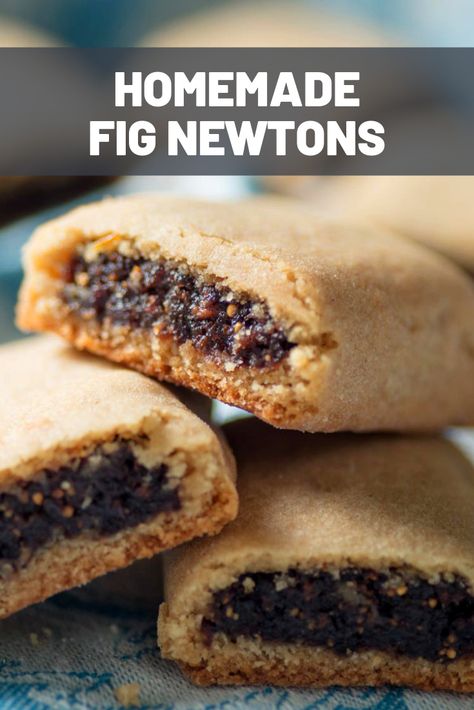 Homemade Fig Newtons | Like the original, my homemade Fig Newtons feel pretty virtuous. The cakey cookie is lightly sweetened with honey and brown sugar, while the filling itself is made from nothing more than dried figs, plain applesauce, and a squeeze of fresh orange juice. It's a chewy, fruity snack that's not too sweet or rich and easy to customize with the variations (including apricot-strawberry, blueberry-lime, cherry-banana, and...bacon!). Fig Newton Cookies, Fig Tarts, Fig Newton Recipe, Low Sugar Baking, Homemade Fig Newtons, Yellow Cakes, Coffee Thoughts, Autumn Cookies, Plating Food