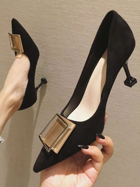 Black Court Heels, Hill Shoes For Women, Classy Shoes Women, Heels For Office, Elegant Shoes Heels, Leather Strap Sandals, Classy Shoes, Short Heels, Fancy Shoes