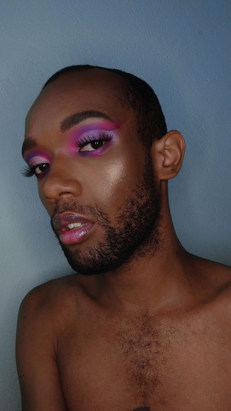 Probably the last person on earth to test the James Charles X Morphe palette #makeup #beauty James Charles Makeup Looks, James Charles Palette Looks, Last Person On Earth, Channel Makeup, Morphe Palette, How To Match Foundation, Graphic Makeup, Palette Makeup, Dramatic Makeup