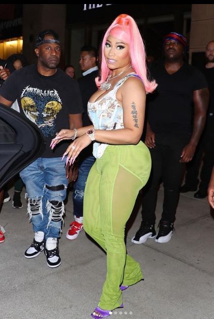 Nicki Minaj Wallpaper, Nicki Minaj Barbie, Muscle Mommy, Nikki Minaj, Nicki Minaj Photos, Rihanna Photos, Nicki Minaj Pictures, Friday Outfit, Baddie Outfits Ideas