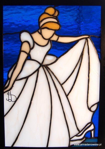 Lizard Stained Glass Pattern, Cinderella Stained Glass Art, Stained Glass Princess, Stained Glass Ideas, Disney Stained Glass, Glass Painting Patterns, Stained Glass Quilt, Glass Painting Designs, Stained Glass Paint