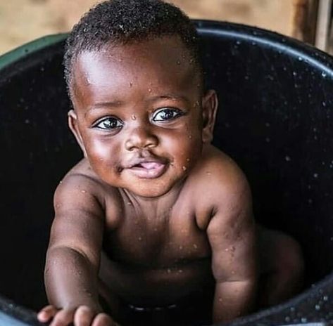 Cute Black Babies, Beautiful Black Babies, African Children, Foto Baby, Kids Discover, Black Babies, Trendy Baby, People Of The World, 인물 사진