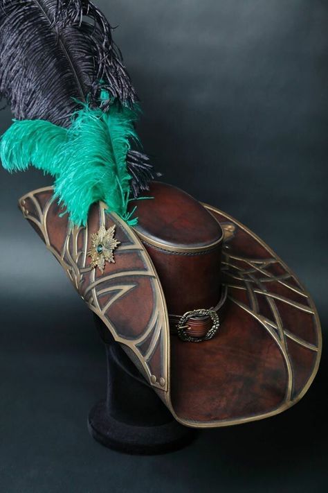 Fantasy Hats Ideas, Pirate Captain Hat, Dnd Items, Short Comic, Fair Outfits, Steampunk Hat, Helmet Hat, Pirate Hats, Hat Ideas