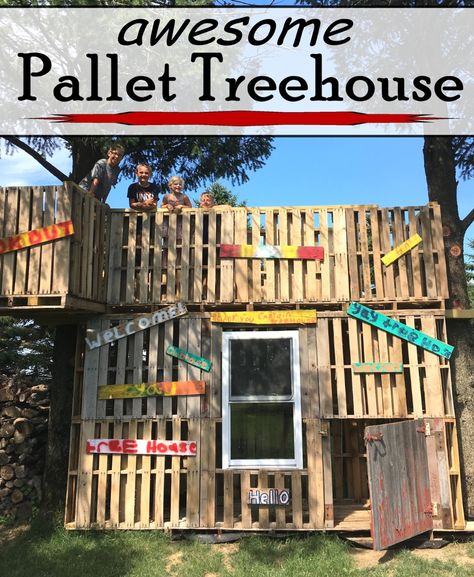 Pallet Playground, Pallet Fort, Pallet Tree Houses, Outdoor Forts, Pallet Kids, Pallet Tree, Pallet Playhouse, Pallet Building, Tree House Plans