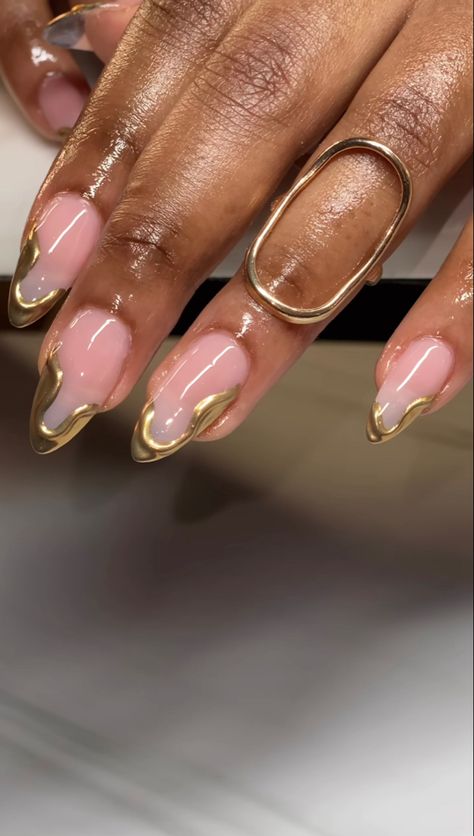 Nails Inspiration For Wedding Guest, Gold Chrome Coffin Acrylic Nails, Oval Nails Gold Tips, Gold Crome Nails Almond, Graduation Nails Ideas Almond, Gold Nails With Pearls, Gold And Silver Chrome Nails, Oval Nails Gold, Gold Almond Nails Designs