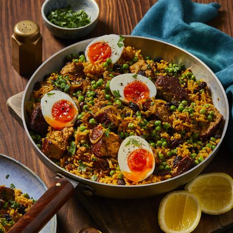 Kedgeree Vegetarian, Smoked Tofu Dishes, Smoked Tofu Recipe, Tofu And Rice, Smoked Tofu, Tofu Dishes, Supper Ideas, Savoury Recipes, Tofu Recipes