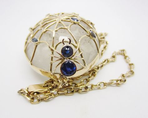 GOLD VINTAGE ONE OF A KIND SPIDERWEB SAPPHIRE QUARTZ CRYSTAL NECKLACE Web Spider, Antique Jewelry Necklace, Quartz Crystal Necklace, The Spider, Natural Sapphire, Spider Web, Solid Yellow, Vintage Watches, Crystal Necklace