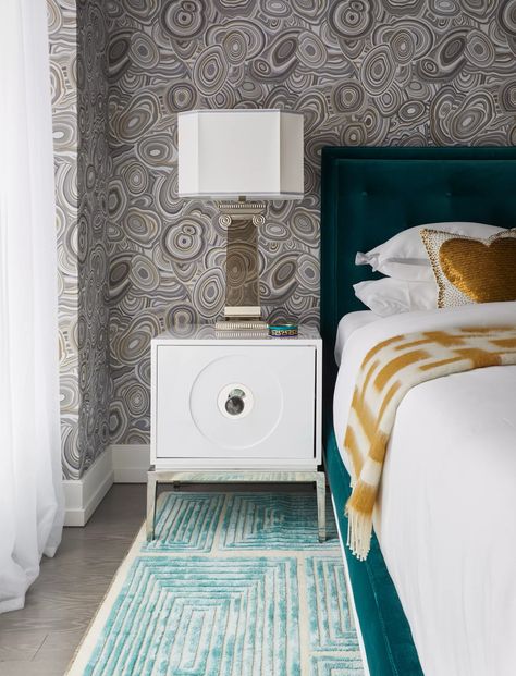 Jonathan Adler designs a splashy model apartment for Extell’s 70 Charlton - Curbed NY Jonathan Adler Bedroom, Jonathan Adler Interior, Large End Table, Tall Bed, Polished Nickel Hardware, Trendy Apartment, American Interior, Jonathan Adler, Burke Decor