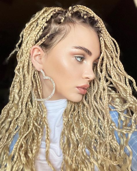 Braids Caucasian Hair, Braids On Caucasian Hair, Blonde Box Braids, Box Braids, Curly Blonde, Her Hair, Braided Hairstyles, Hair Wrap, Dreadlocks