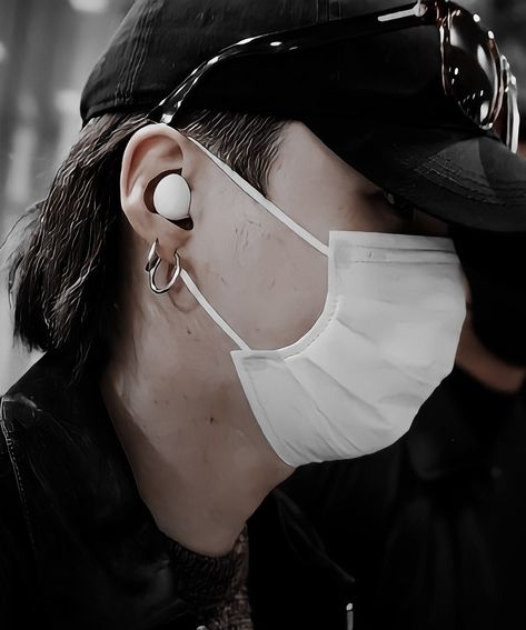 #SUGA #MINYOONGI #YOONGI #BTS. Min Yoongi, Ear Cuff, Pearl Earrings, Cuff, Bts, Ring, Quick Saves