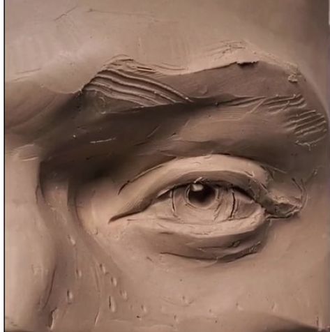 Clay Head Sculpture Ideas, Relief Sculpture Easy, Sculpted Eyes, Clay Face Sculpture, Clay Wings, Eye Clay, Ceramic Heads, Painted Sculpture, Ceramic Sculpture Figurative