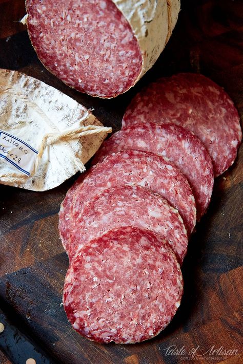 How To Make Salami, Salami Recipe, Cured Meat Recipes, Salami Recipes, Sausage Making Recipes, Homemade Sausage Recipes, Genoa Salami, Jerky Recipes, Lean Pork